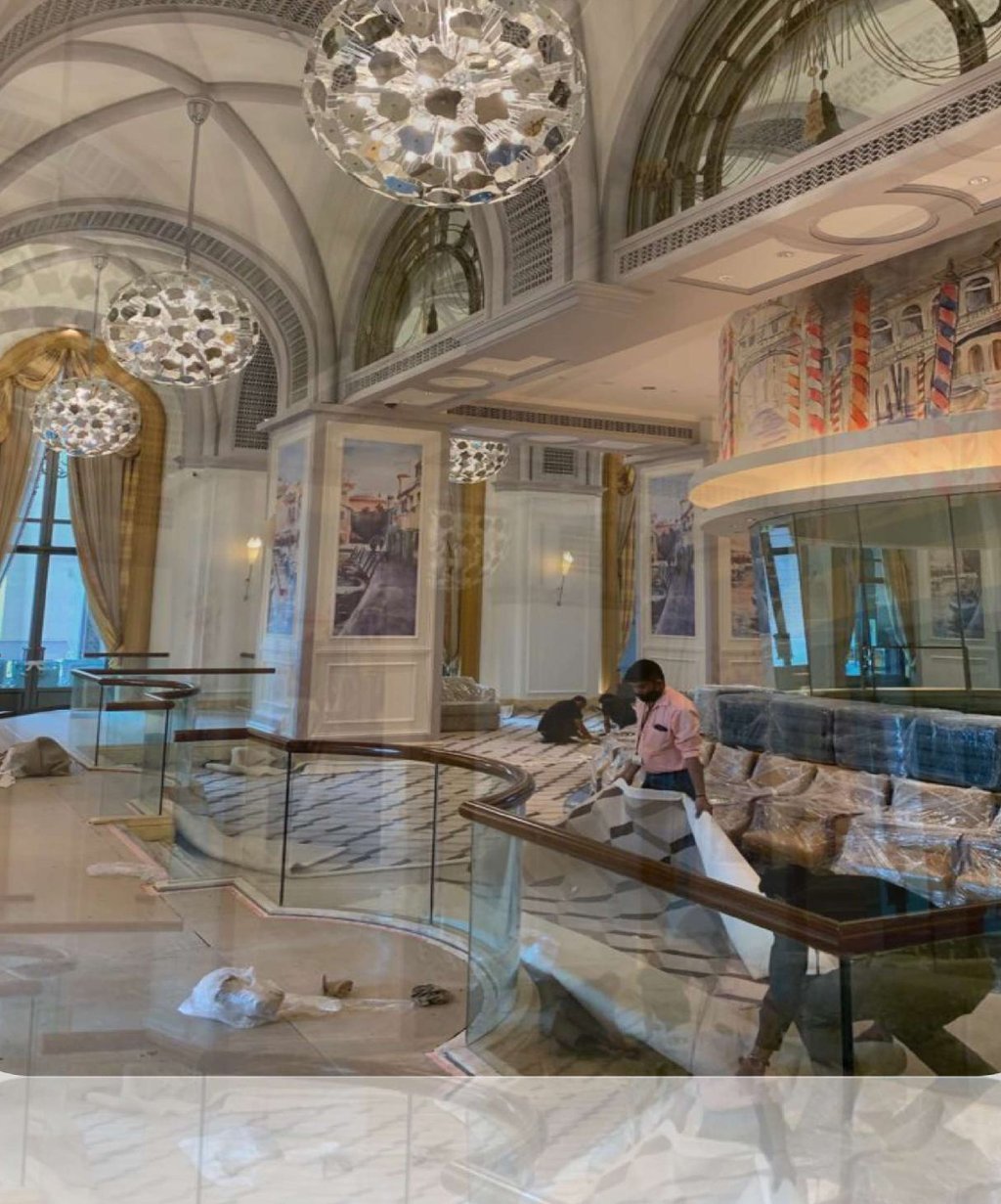 Ornamental ceiling and coordinated interior finishes at Mezzaluna Restaurant, Emirates Palace, Abu Dhabi
